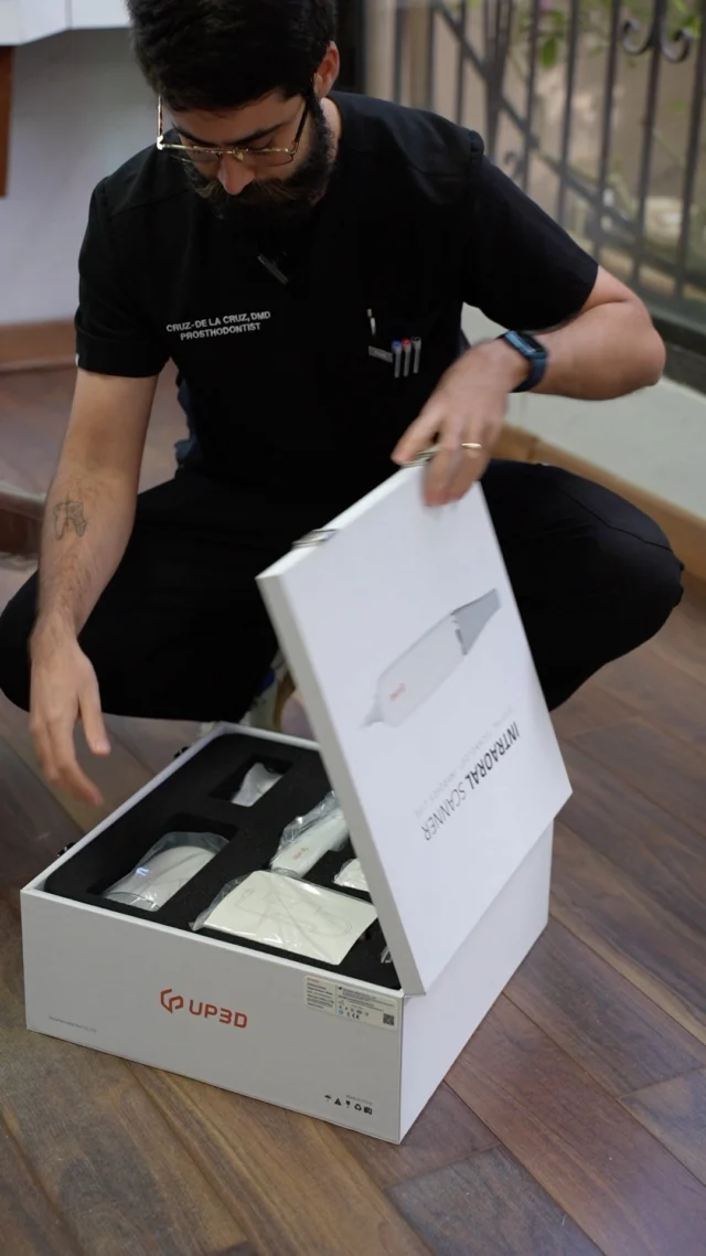 Our first intraoral scanner has arrived—an incredible gift that will elevate our workflows! 

This game-changing tool improves communication, efficiency, and precision while enhancing patient comfort and reducing (not eliminating) the need for analog impressions.

PS. Not all, but most cases can be fully digital from start to finish.

Huge thanks to @enbocadetodospodcast, @dentechinnovationspr, and @revolutiondental_lab —exciting things are coming!

.
.
.

#itraoralscanner #prosthodontistcondado #prosthodontisthatorey #dentistpuertorico #puertoricoprosthodontist #mouthrehabilitation #prosthodontistpuertorico