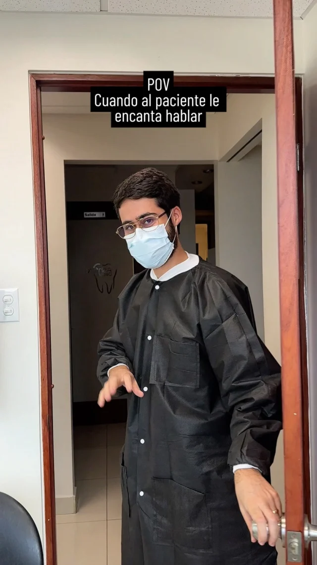 Cuando al paciente le encantar hablar....

¿Se pueden relacionar? 😂

.
.
.

#dentistpuertorico #prosthodontisthatorey #dentaltipscondado #prosthodontistcondado #puertoricoprosthodontist